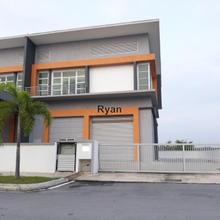 Semi-D factory for Rent