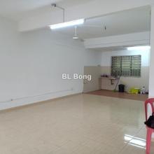 Terrace house for Sale
