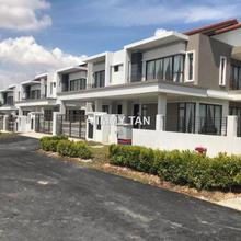 Terrace house for Sale