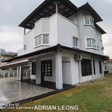 3 Storey Bungalow with 5000 Build up ! renovated! freehold! 