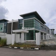 Senai semi detached factory facing mainroad for rent