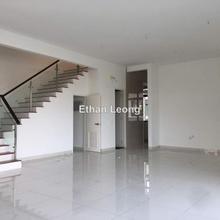 Semi-D house for Rent