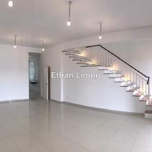 Terrace house for Sale