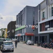 Sri petaling  nice shop for sale
