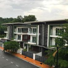 Semi-D house for Sale
