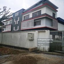 Semi-D factory for Rent