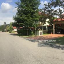 Bungalow near to Gardens & Lake, suitable for small family