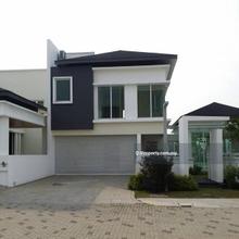 Semi-D house for Sale