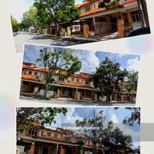 Terrace house for Sale
