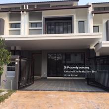 Terrace house for Sale