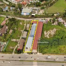 Commercial bungalow for Sale