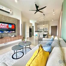 3 Bedroom Corner Unit Fully Renovated Fully Furnished