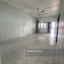 Full Loan Available. Renovated 1sty House. Welcome Viewing & Discuss