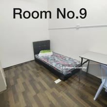 Kluang Room for Rent (Upstairs Shop Lot)