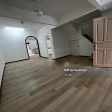 2 Storey Terrace @ Concrete with Cement floor