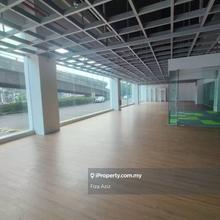 Huge  Commercial Space  for Rent at Seri Kembangan Main Road