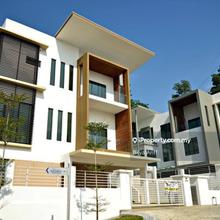 Paling Cantik 3 Storey Bungalow D'Impian Tropika Balakong