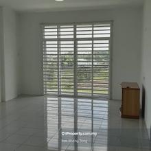 Spacious unit with built up 1549sf only for 480,000