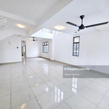 Endlot unit, Guarded Gated, Good Location, Good Environment