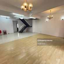 Fully Refurbished, Short Walk to LRT, Shops, High Ceiling Feature