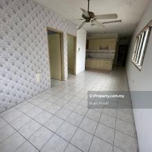 Corner unit Kitchen Cabinet Flora Damansara Perdana Petaling Jaya