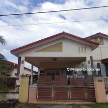 Freehold renovated 1 storey big semi-d