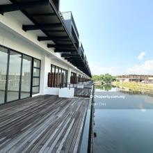 Senibong Cove @ Isola Coast, 3 Storey Link House with Canal view