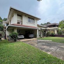 Golf view Freehold bungalow 