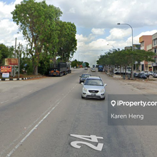Yong Peng Ming An Bus Stand Shop Lot for Rent