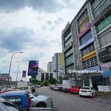 Facing Main Road level4&5 Office Come With Lift For Rent at Puchong