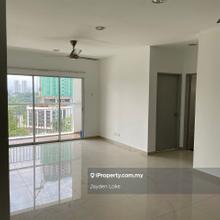 Astana lumayan 4 Bedrooms 2 Bathrooms partially furnished for rent