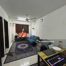 3 room 2 bathroom 1 carpark for sale