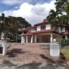 Fully Furnished Bungalow with Private Garden, Available Now!