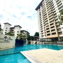 Walking Distance to IOI City Mall. Fully Furnished. Golf View. 