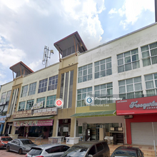 3 Storey Shoplot For Sale 