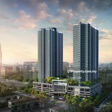Practical layout in superb location, LRT 400m away (4min walk)