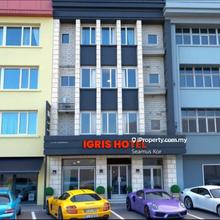 5 star location ! Operating hotel with high profit !