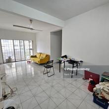 Partly Reno Furnished