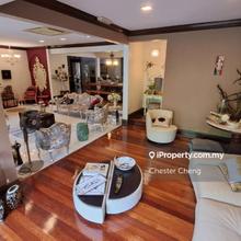 1.5 Storey Bungalow with Swimming Pool