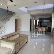 Bukit Indah Zon 7 Double Storey Endlot 22x70 Renovated Furnished G&G