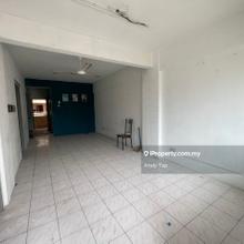 Urgent unit in tun teja apartment call Andy for viewing 