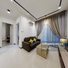 Wonderful interior decorated, nice comfort space , walking to LRT