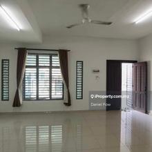 2 storey 24'x70' Terrace Rent unfurnished Rm1k Near Lotus Cheng Melaka