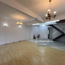 Fully Refurbished, Short Walk to LRT, Shops, High Ceiling Feature