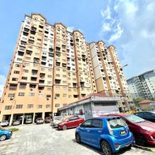 Low Floor Apartment Cheapest Unit Near LRT Near Hukm Refurbished Unit