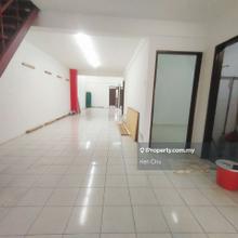 1st floor shop office for rent well maintain