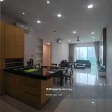 This is 1489sqft 3room2bath with 2 carpark fully furniture