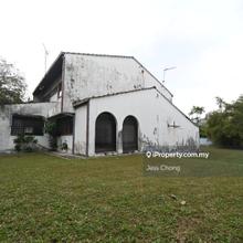 Prime Bungalow for Sale 8,350 sq. ft Flat Land in Prestigious Location