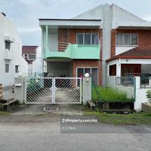 2sty endlrot,22x80,freehold,gated and guarded,good for own stay