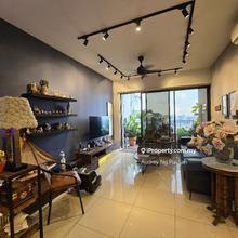 High floor windy corner unit